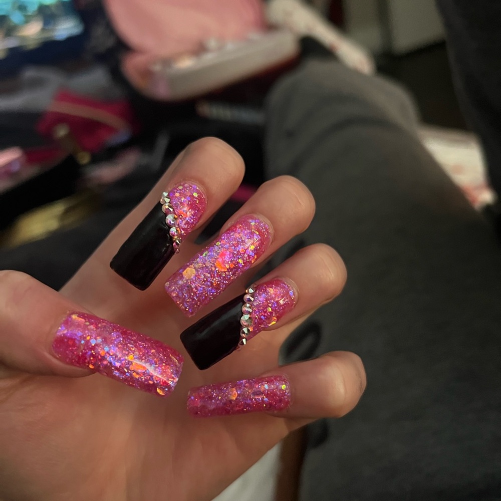 Pink Glitter and Black Rhinestone Nail Set